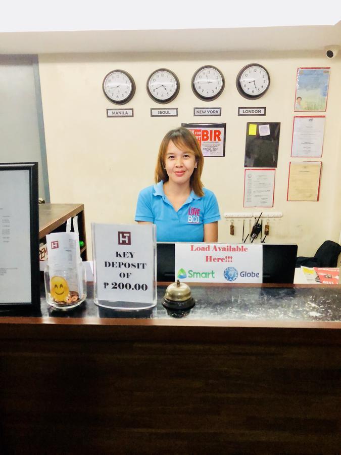 Hometown Hotel - Lacson Баколод Екстер'єр фото